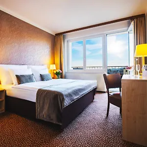 3* Otel Charles