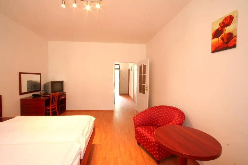 Apart Hotel Susa Prága 3*,