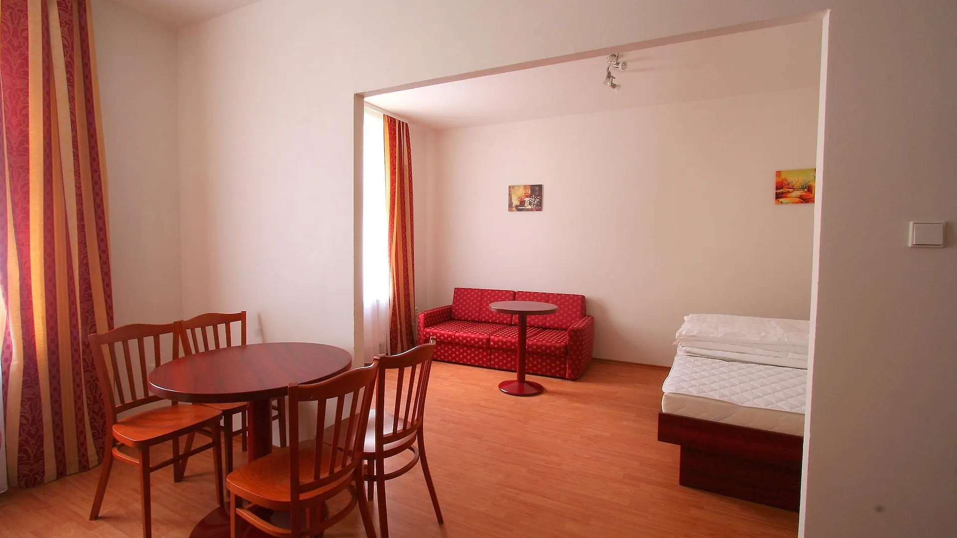 Aparthotel Apart Hotel Susa Prag